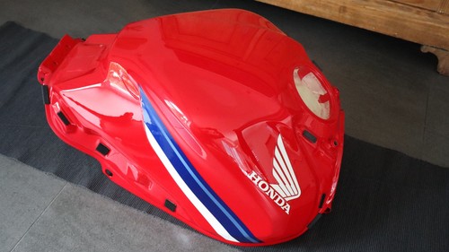 Original honda cbr650r tank - original,
