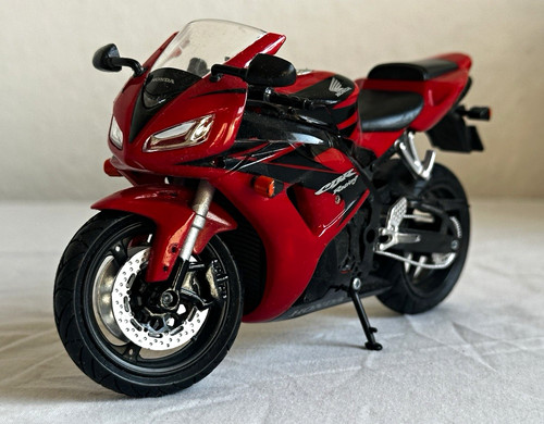 Maisto suzuki gsxr 600 - maisto,
