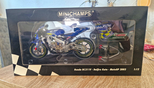Minichamps honda rc211v - minichamps,